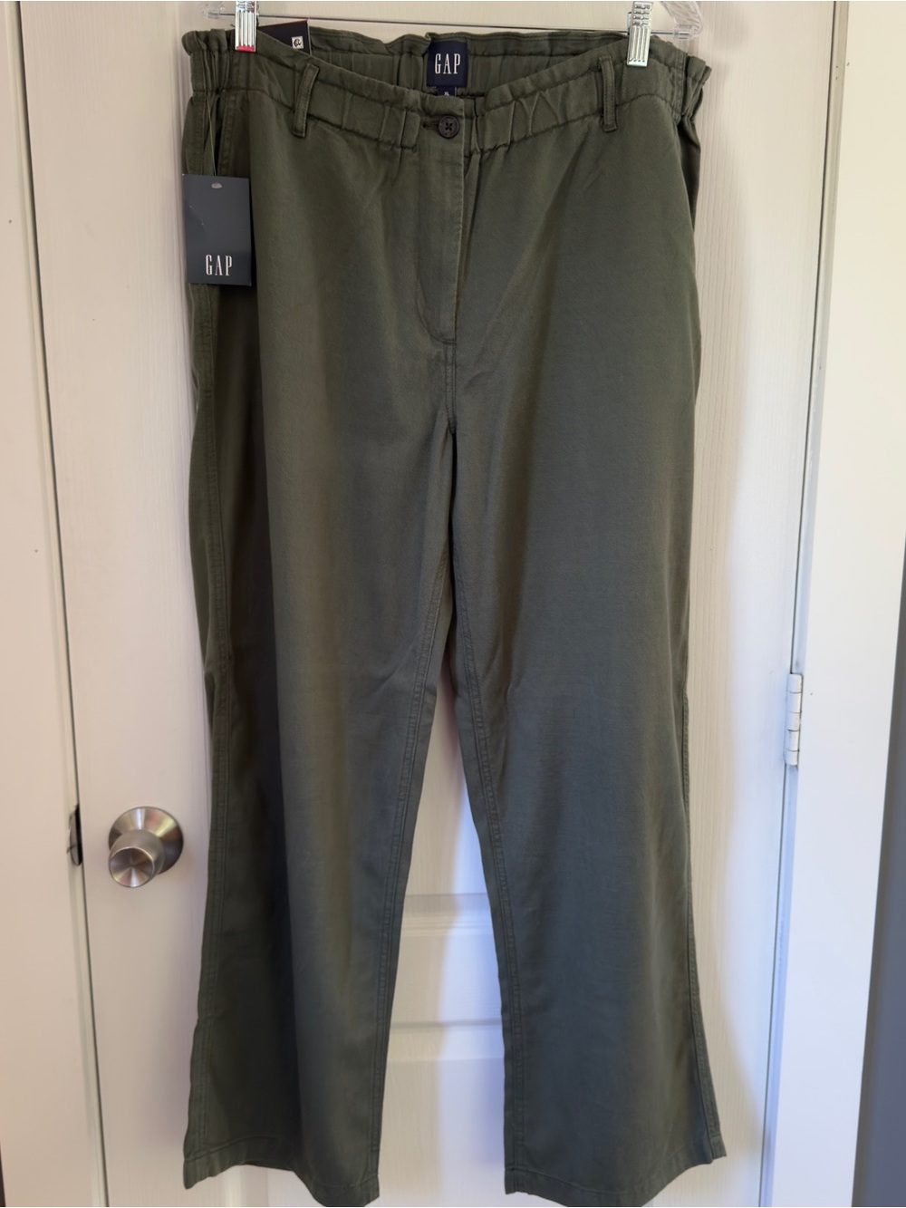 NWT GAP Olive Green Woman’s Easy Twill Pant Size XL